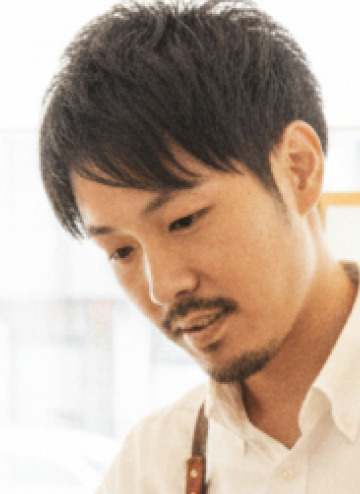 インタビュースタッフ